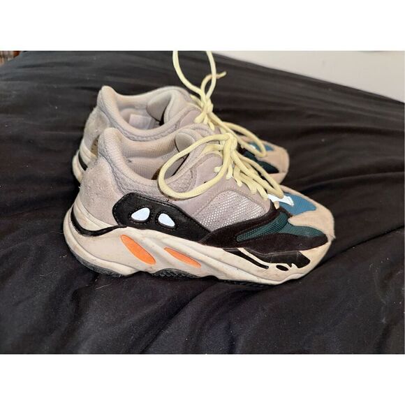 US SIZE 5.5 Yeezys adidas Yeezy boost 700 low wave runner